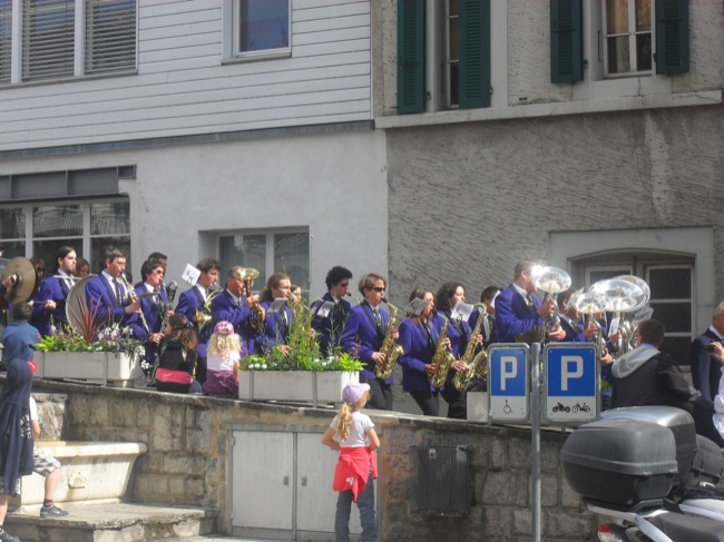 Image 001